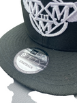 NEW ERA BLACK SNAPBACK HAT